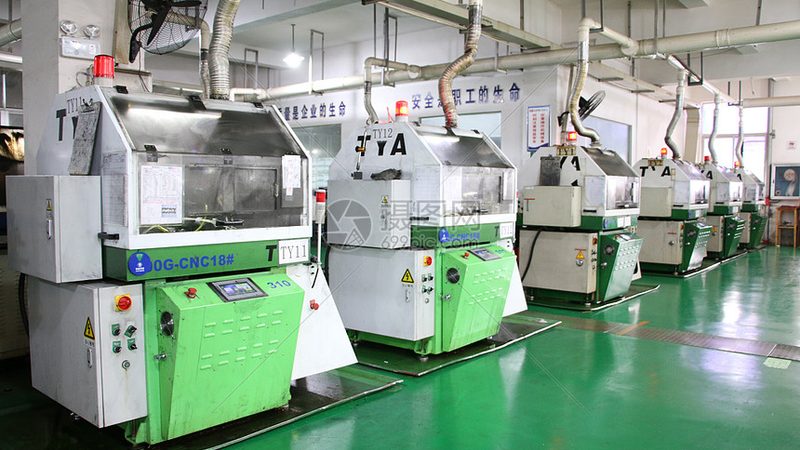 龙门加工中心定做：揭秘定制化加工的奥秘**